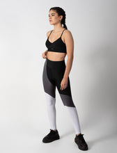 Cargar imagen en el visor de la galería, Sagitario Leggins | Combinado Negro-Gris-Blanco