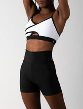 Cargar imagen en el visor de la galería, Virgo Top | Blanco y Negro