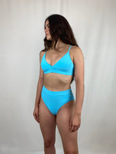 Cargar imagen en el visor de la galería, Carlotta | Valeria Azul Cielo