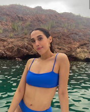 Cargar imagen en el visor de la galería, Clara - Coral Alto Azul Océano